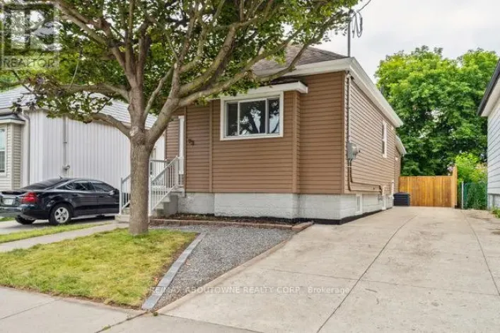 UPPER - 93 EAST 31ST STREET E, Hamilton
