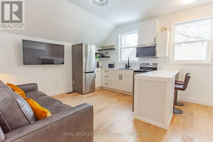 UPPER - 97 ALBERT STREET S, Orillia