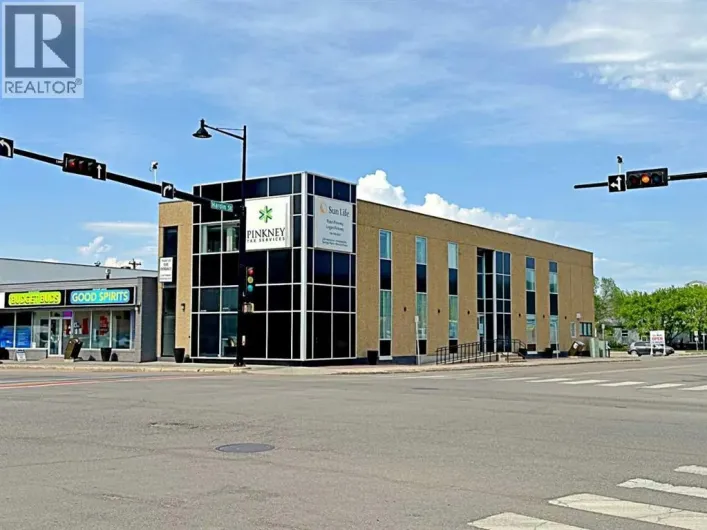 Upper, 9902 Franklin Avenue, Fort McMurray