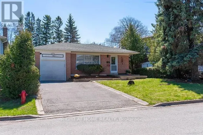 UPPER FLOOR - 304 ROYWOOD CRESCENT, Newmarket
