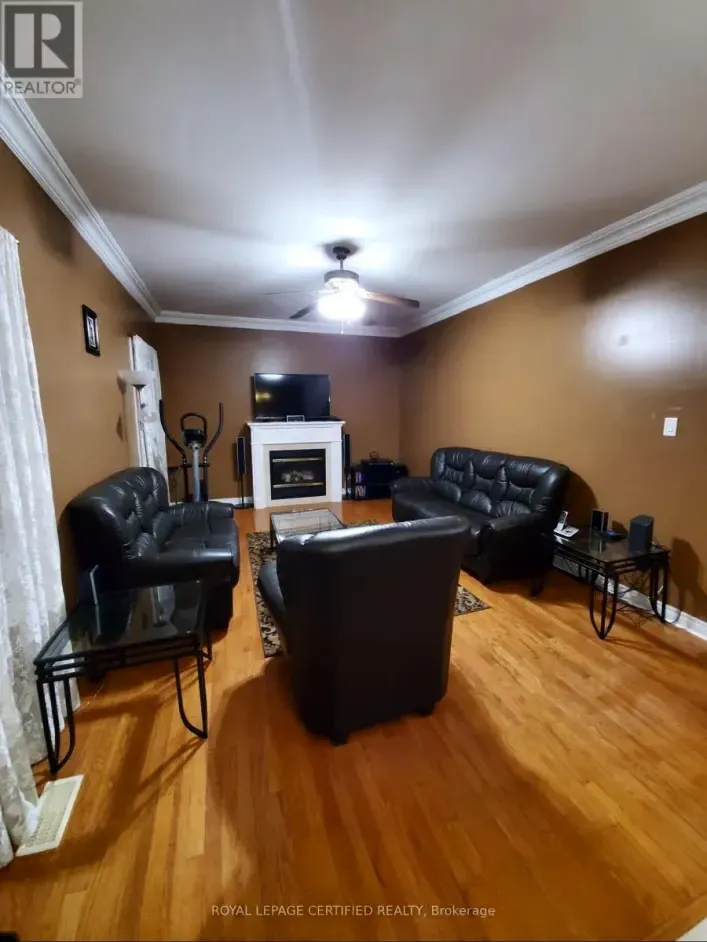 UPPER LEVEL - 35 CITADEL CRESCENT, Brampton