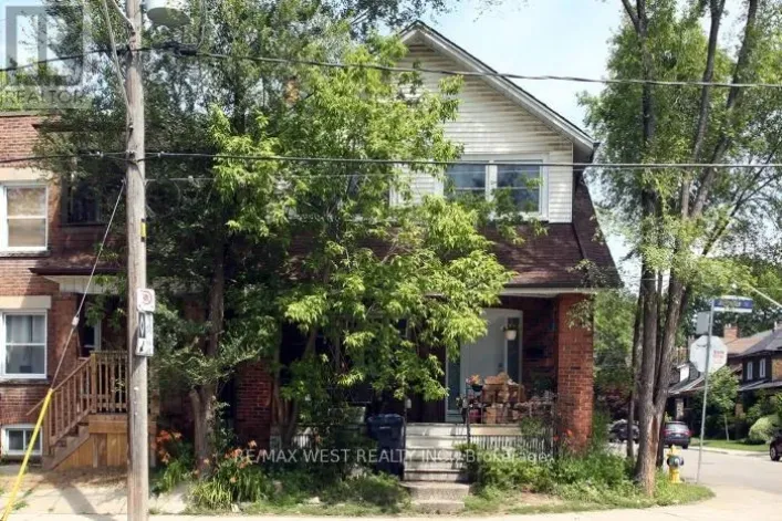 UPPER LEVEL - 420 ANNETTE STREET, Toronto