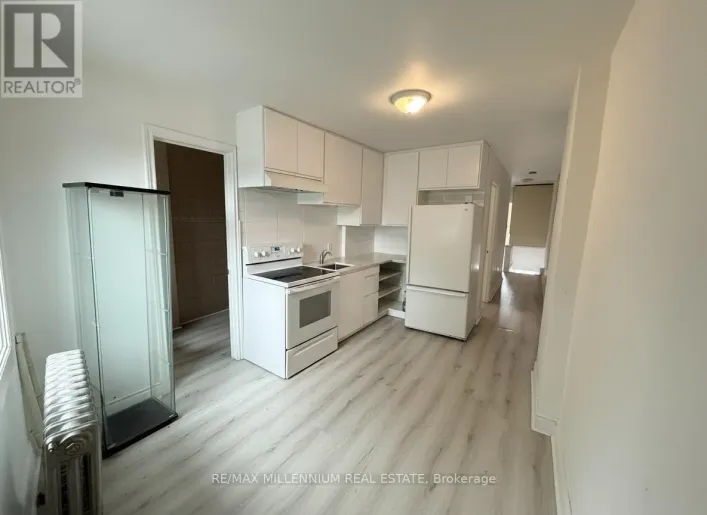 UPPER LEVEL - 520 ROGERS ROAD, Toronto