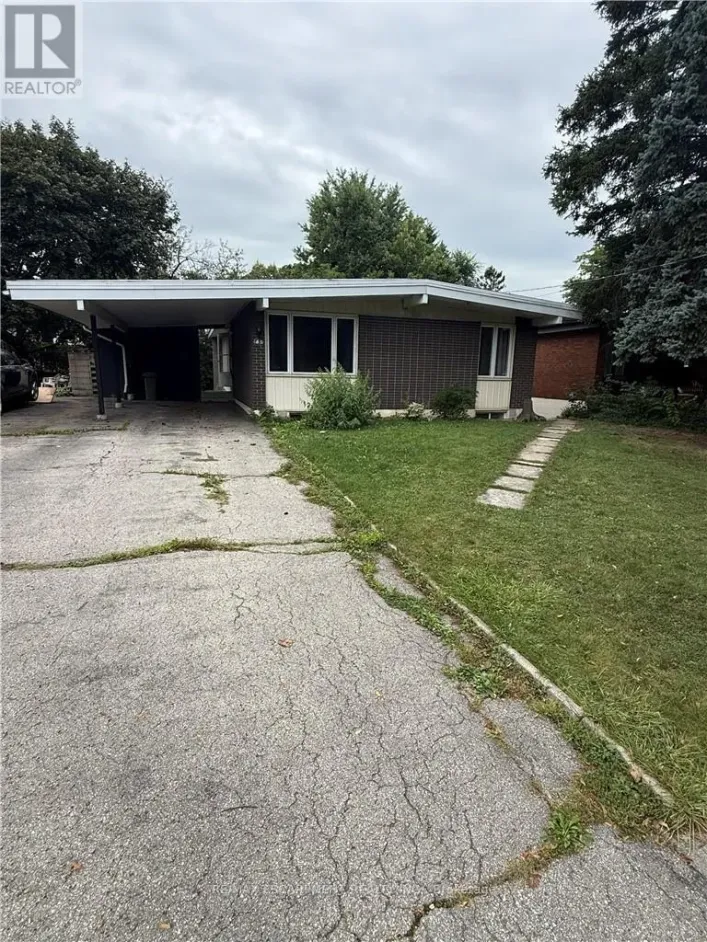 UPPER LEVEL - 63 SANATORIUM ROAD, Hamilton