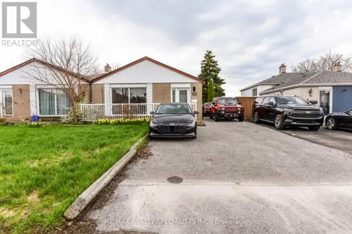 UPPER PORTION - 137 AVONDALE BOULEVARD, Brampton
