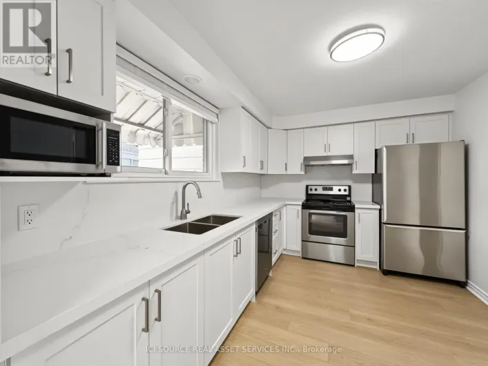 UPPER UNIT - 42 FOLLETT COURT, Ajax