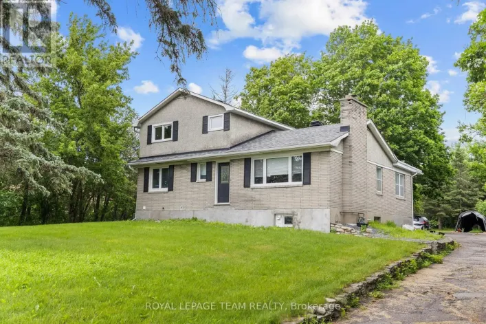 UPPER UNIT - 5432 OLD RICHMOND ROAD, Ottawa