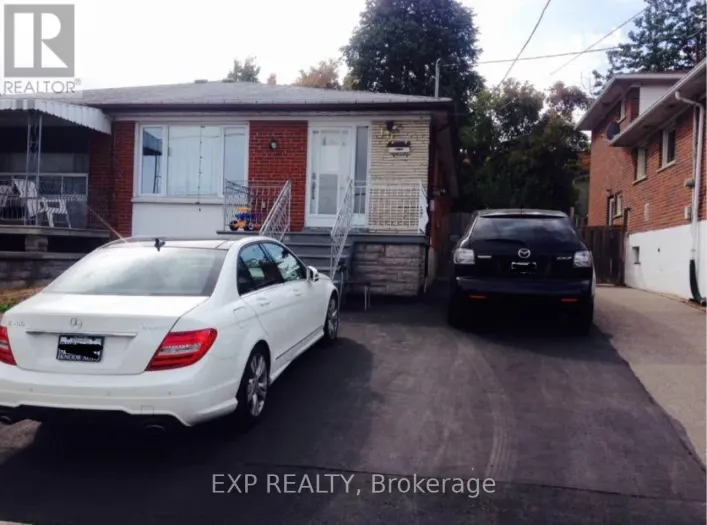 UPPER UNIT - 60 SEACLIFF BOULEVARD, Toronto