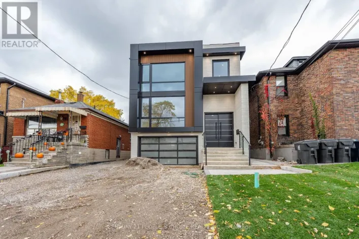 UPSTAIRS - 90 TWELFTH STREET, Toronto