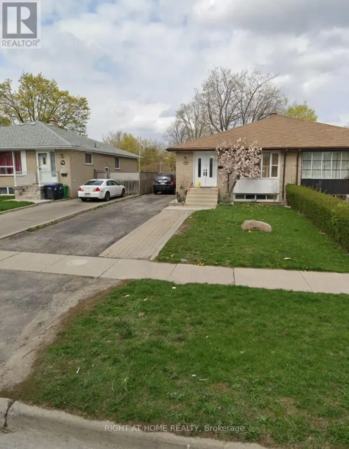 UPSTAIRS ONLY - 31 ALOMA CRESCENT, Brampton