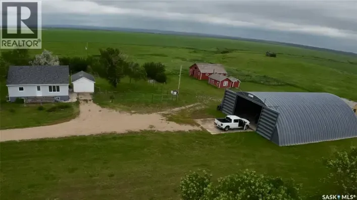House for sale: Valley Acres, Saskatchewan Landing Rm No.167