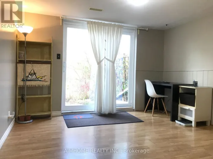 WALK OUT BSMT - 94 MICMAC CRESCENT, Toronto