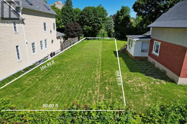 WEST SIDE - 67 SPRINGHURST AVENUE, Ottawa