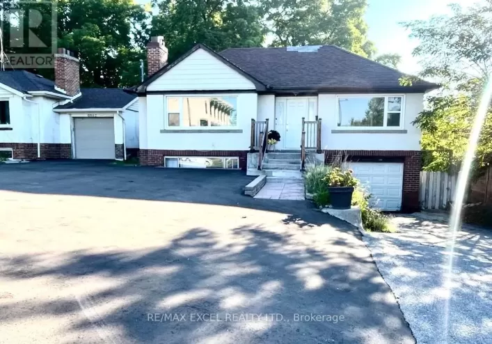 WHOLE MAIN FLOOR - 9961 YONGE STREET, Richmond Hill