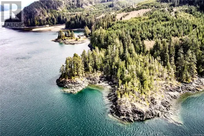 0 Humpback Bay, Sayward