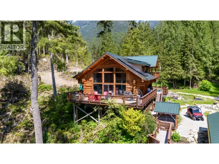 House for sale: BLK 9 NARROWS INLET NORTH SHORELINE, Sechelt