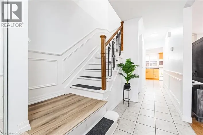 Row / Townhouse for sale: 2220 UPPER MIDDLE Road Unit# 4, Burlington