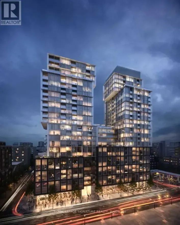 Apartment for sale: 820 - 158 FRONT STREET E, Toronto