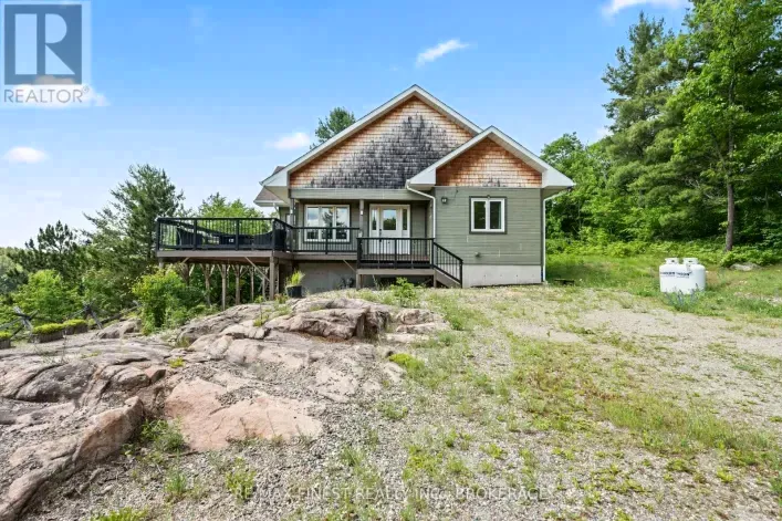 House for sale: 2092 BEACH ROAD, Frontenac