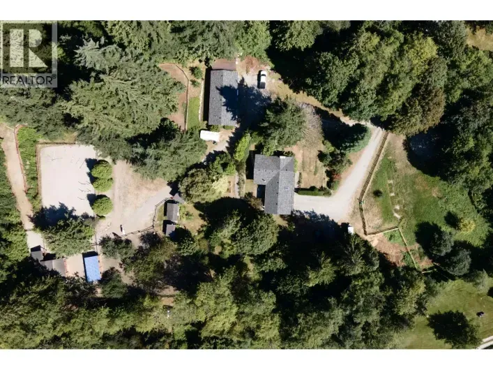 House for sale: 1930 RANCH ROAD, Roberts Creek