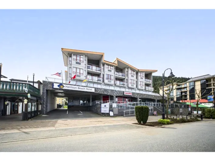 Apartment for sale: 312A 160 ESPLANADE AVENUE|Harrison Hot Springs, Harrison Hot Springs