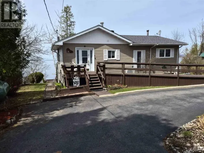 345 Dead End RD, Goulais River
