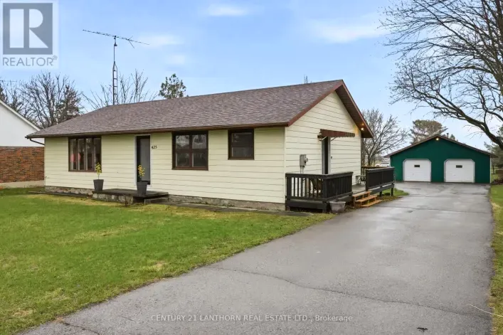 House for sale: 425 BLOOMFIELD MAIN STREET, Prince Edward County
