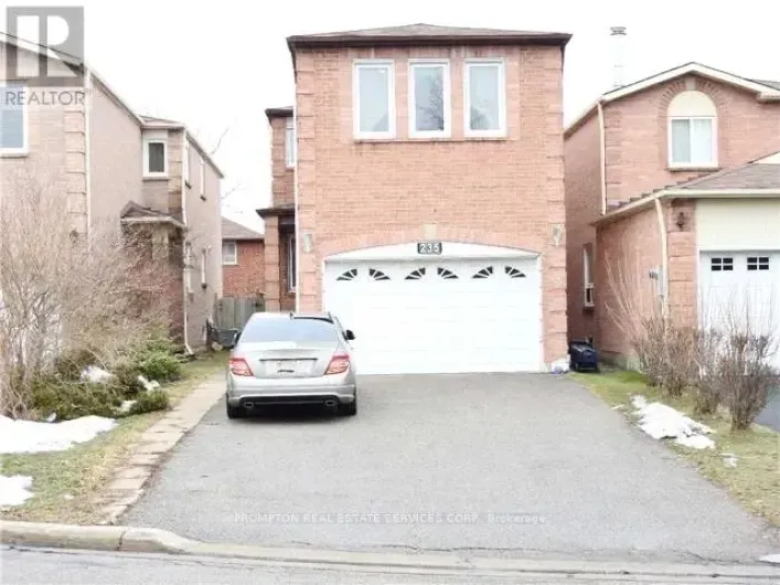 House for rent: 235 ROXANNE CRESCENT, Toronto