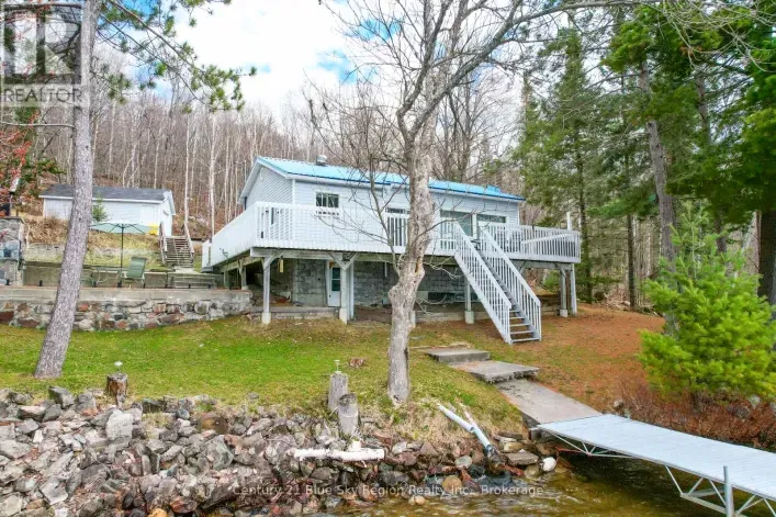 House for sale: 1421 NORTHSHORE ROAD, North Bay