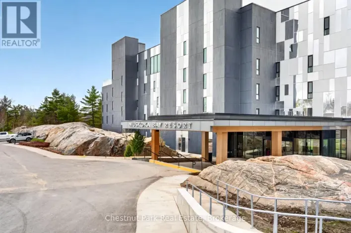 Apartment for sale: 210 - 120 CARRICK TRAIL, Gravenhurst)