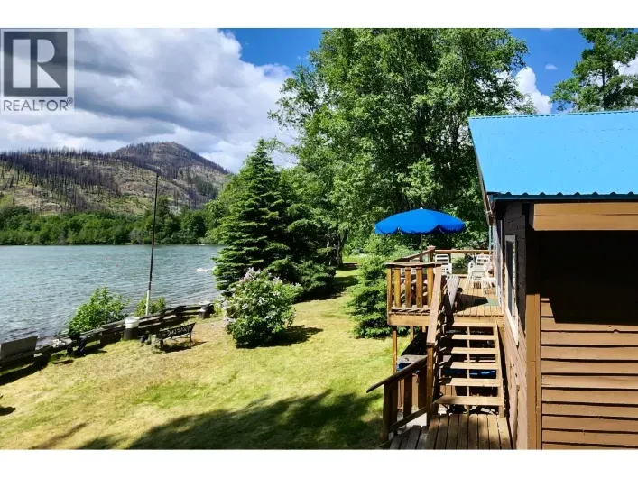 House for sale: 7385 Gun Lake Road, Gold Bridge