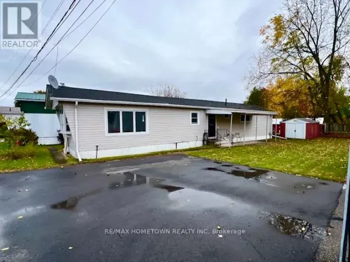 Mobile Home for sale: 3 - 1871 OXFORD AVENUE, Elizabethtown-Kitley