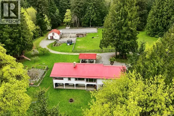 House for sale: 5150 & 5160 Lee Rd, Duncan