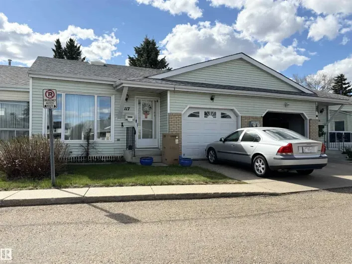 Row / Townhouse for sale: #117 17703 64 AV NW, Edmonton