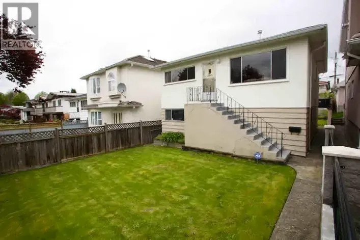 House for sale: 2841 CHEYENNE AVENUE, Vancouver