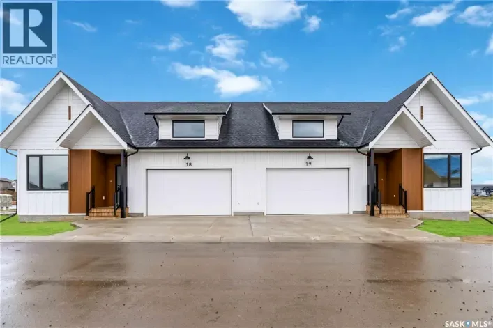 Row / Townhouse for sale: 40 105 Hathway CRESCENT, Saskatoon