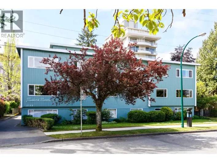 Apartment for sale: 204 2146 W 43RD AVENUE, Vancouver