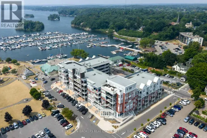 Apartment for sale: 406 - 130 WATER STREET, Gananoque
