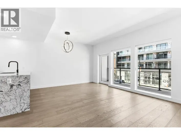 Apartment for sale: 202 3590 W 39TH AVENUE, Vancouver