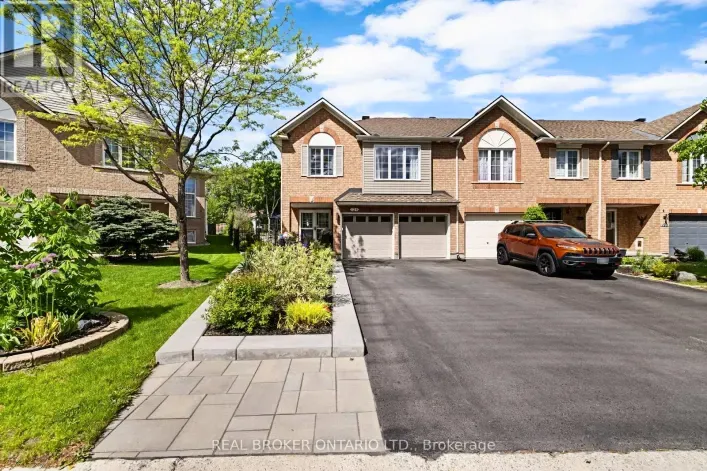 Row / Townhouse for sale: 124 MACASSA CIRCLE, Ottawa