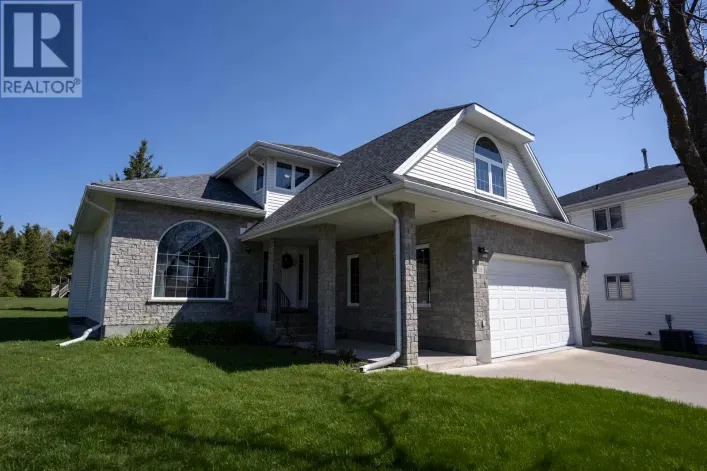 House for sale: 113 PRINCETON PLACE, Thunder Bay