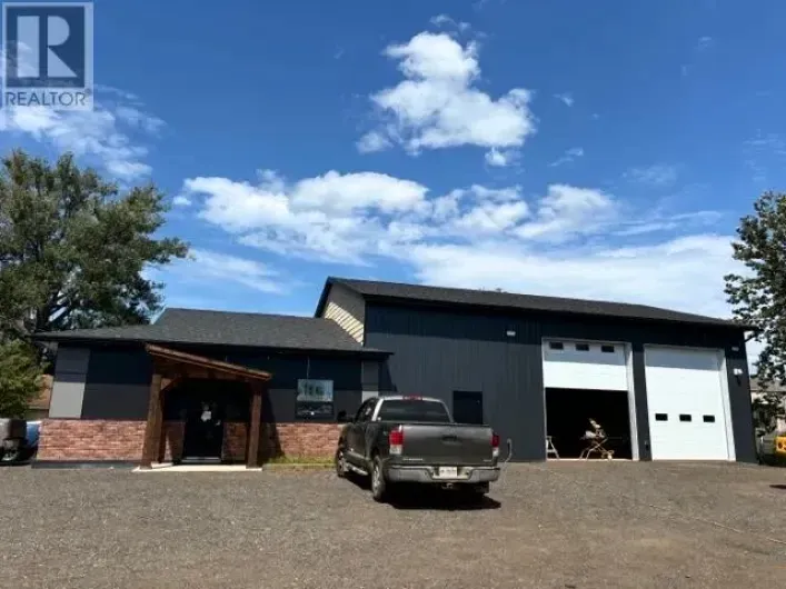 174 MUNRO STREET, Thunder Bay