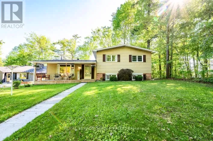 House for sale: 7 SIMMONS DRIVE, Whitewater Region