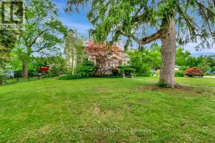 House for sale: 142 GLENMORRIS STREET, Cambridge