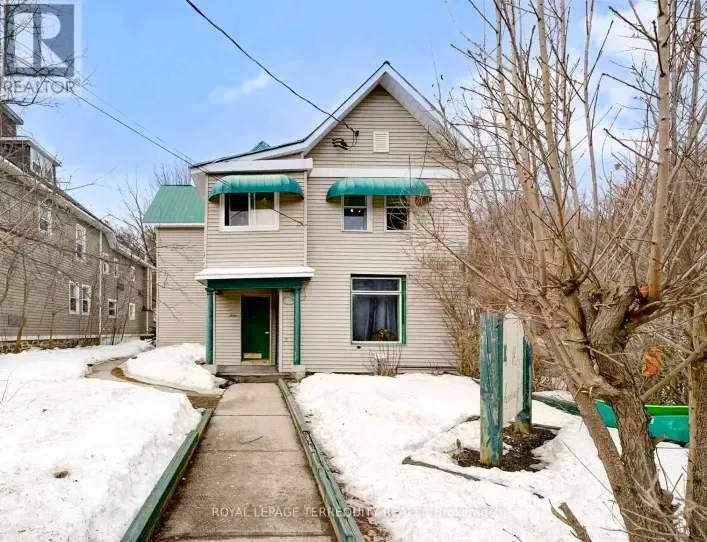 Fourplex for sale: 12 GIBSON STREET, Parry Sound