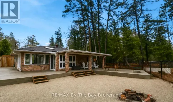 House for sale: 54 HOMEWOOD AVENUE, Wasaga Beach