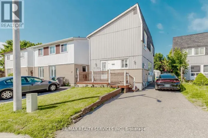 House for sale: 13 GREENBUSH COURT, Brampton
