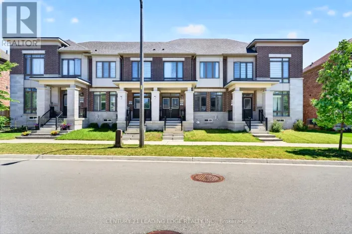 Row / Townhouse for sale: 26 HAHN STREET, Whitby