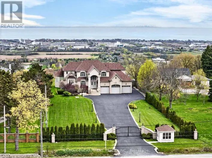 House for sale: 803 RIDGE ROAD, Hamilton