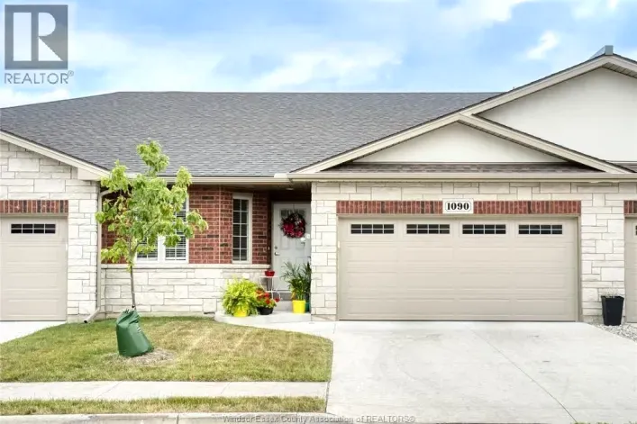 Row / Townhouse for sale: 1090 Peabody AVENUE, Windsor